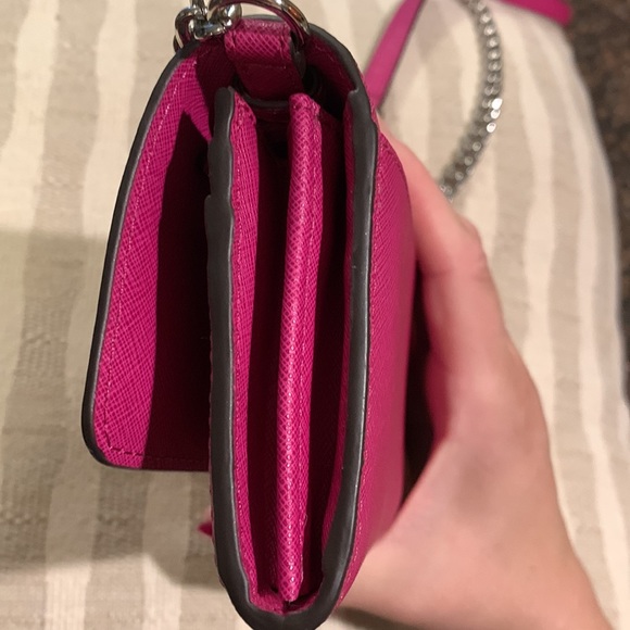 🥳 HP! 💞 MICHAEL KORS CHAIN WRISTLET PURSE - Picture 14 of 15